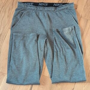 Nike Dry fit Sweatpants Large